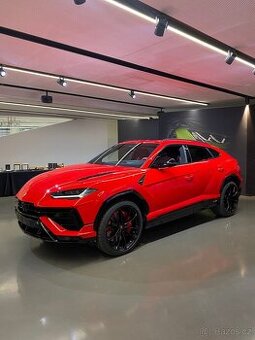 Lamborghini Urus S NOVÝ kryt motora 4M6133849 E =7 219Kč