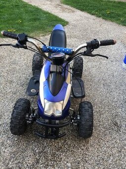 Prodam dětskou čtyřkolku 49ccm 2t