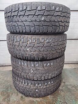 235/60/17C ZIMNÍ NOKIAN 4X DOT 4317