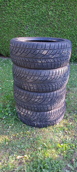 Pneu 225/45 R17