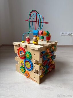 KidKraft Motorická kostka Deluxe
