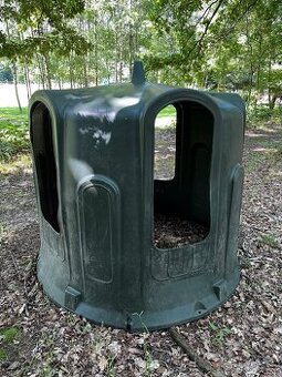 Krmný zvon příkrmiště KETRIS na kulaté balíky