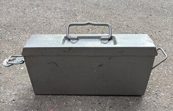 Wehrmacht Patronenkasten 41 für M.G. (bedna na munici)