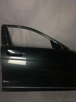Přední pravé dveře Mercedes C204 - 1
