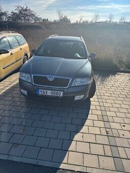 Pronájem Octavie 2 1.6 FSI - 1