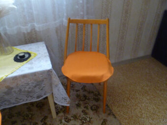 Dřevěné židle 4 ks