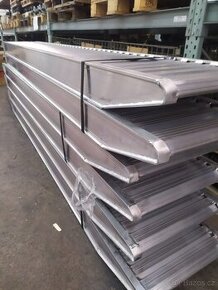 HLINÍKOVÉ NÁJEZDY PRO STAVEBNÍ STROJE