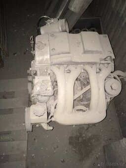 motor MB C 220