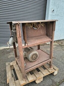 Okružní pila - cirkulárka