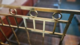 Dvě mosazné postele s pružinovým roštem