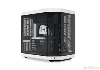 Skříň Hyte Y70 černo-bílá