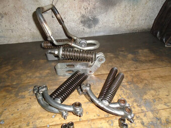 Prodám kostru sedla na S11 a další díly