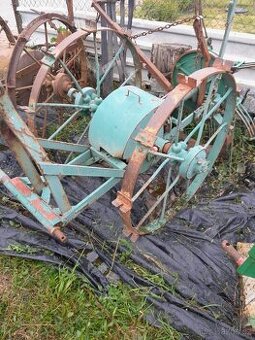 vyorávač brambor čert