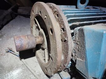 3 fázový motor 4 kw