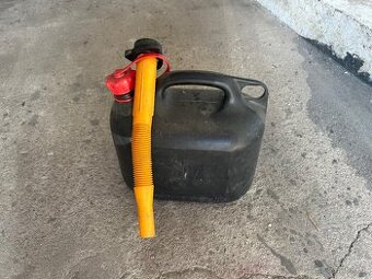 Prodám kanystr 5L
