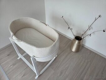 Kolébka s košíkem