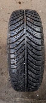 Zimní pneumatika Goodyear 195/65R15 91H 7,00mm