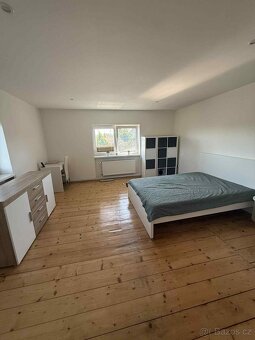 Pronájem bytu 2kk v rodinném domě se zahradou