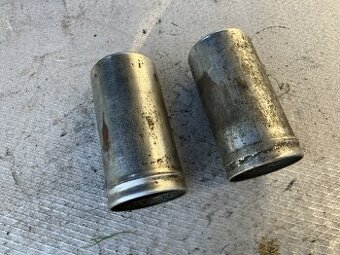 krytky zadních tlumičů jawa