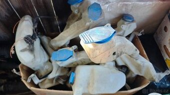 Nádobky ostřikovačů B5 / B5.5