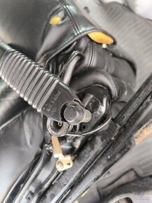 Koupím celou sedačku Fiat coupe nebo  kryt sedačky viz foto