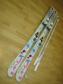 Dívčí lyže VÖLKL CHICA dlouhé 140cm, vázání Marker