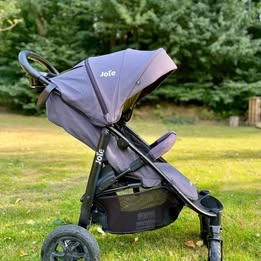 sportovní kočárek/ sporťák