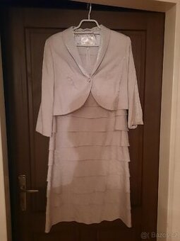 Dámské společenské šaty