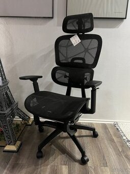 Kancelářská ergonomická židle + podnožka (NOVÁ)