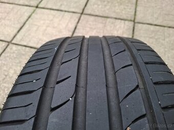 Letni pneu 1ks 215/40/17