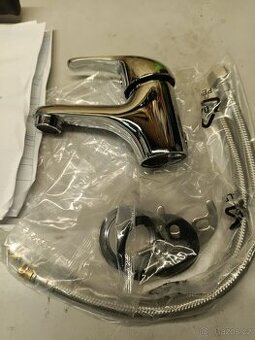 Umyvadlová stojánková baterie RAF nová