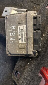 Řídící jednotka motoru (47 kW) 03E906033AB