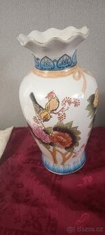 Velká porcelánová čínská váza s orientálním dekorem