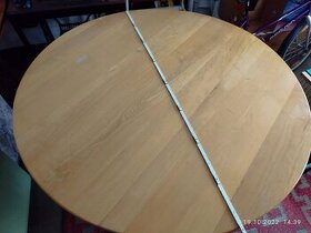 Kulatý stůl dřevo - 1