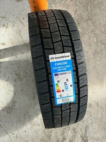 245/70 r17,5 Záběrové CrossWind Vodící 245 70 R17,5