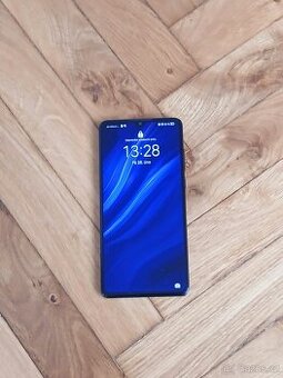 Huawei p30 6/128GB dual sim šedá + černý  kryt použitý