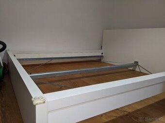 Rám postele malm ikea180200+matrace