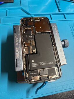 Servis telefonů iPhone