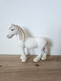 Schleich 13735 Klisna chovná (shirská)