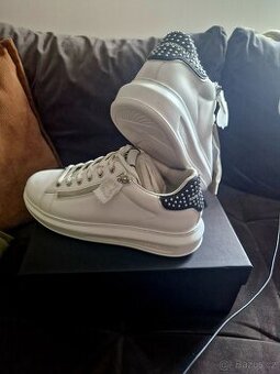 Bílé sneakersy zn. KARL LAGERFIELD