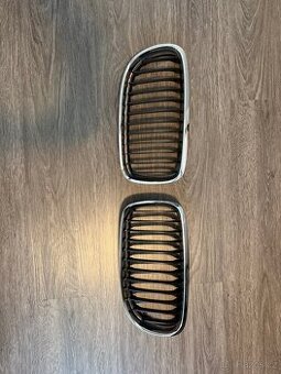 BMW E91 LCI – originální přední mřížky (ledvinky)