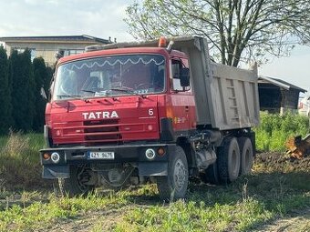 Tatra 815