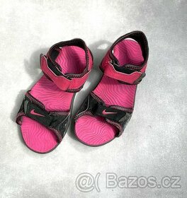 Sandálky Nike vel.31