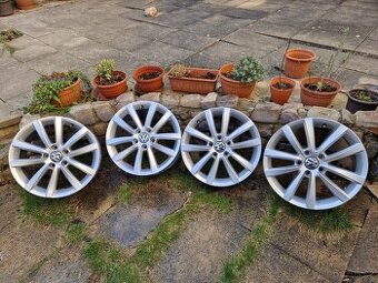 Alu kola VW Passat