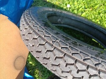 Prodám pneu 3,25x12 - 1