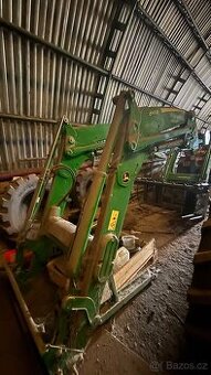 Čelní nakladač JD 643 R