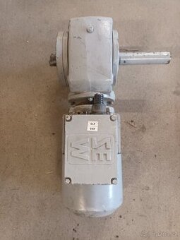 Převodovka s elektromotorem
