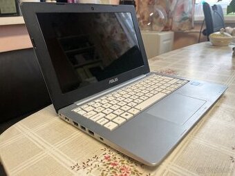 Asus X201E