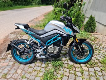 CFMOTO 300NK