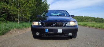 Volvo S60 2.4i 103 kW.. rok 2002